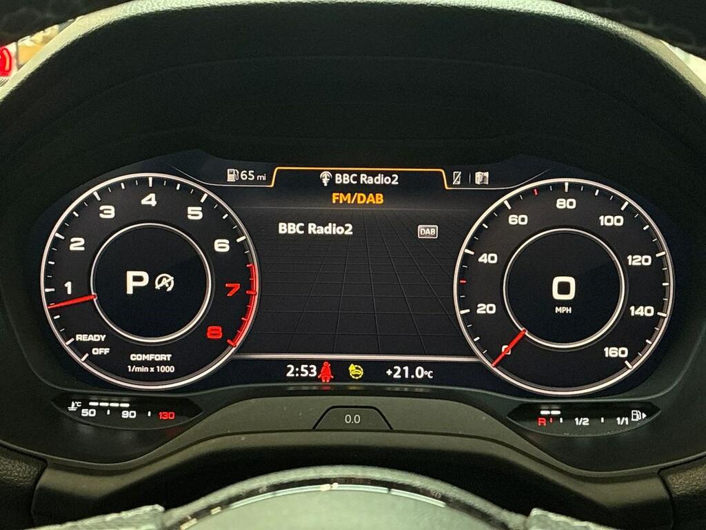 Audi Q2 1L Sport Black #10
