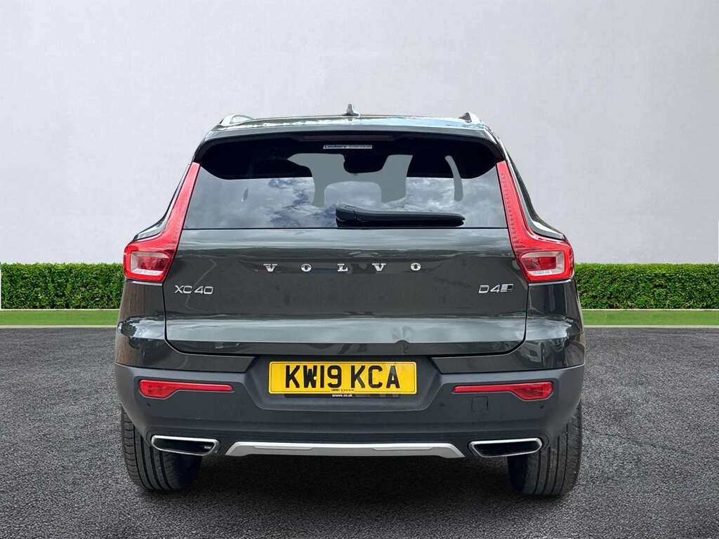 Volvo XC40 2.0 D4 190 Inscription Pro Awd Geartronic #4