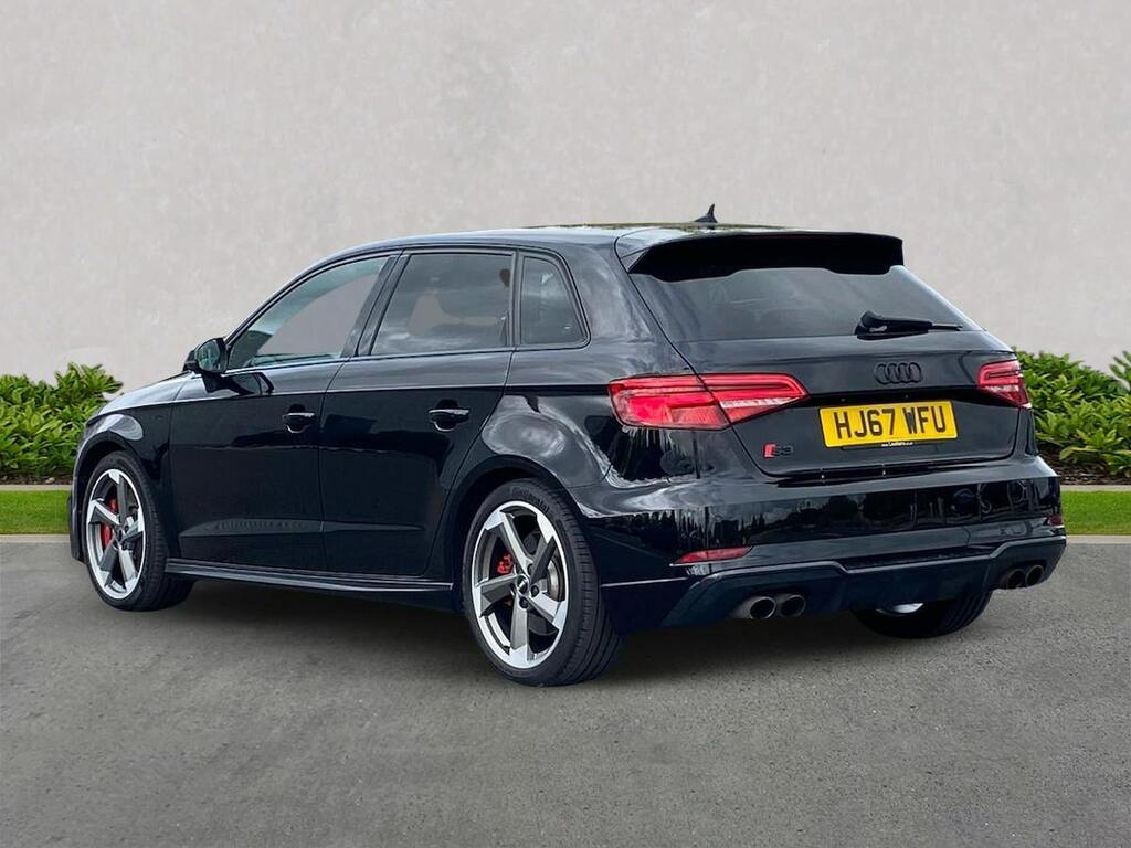 Audi A3 2.0 Tfsi Black Edition Sportback S Tron  #2