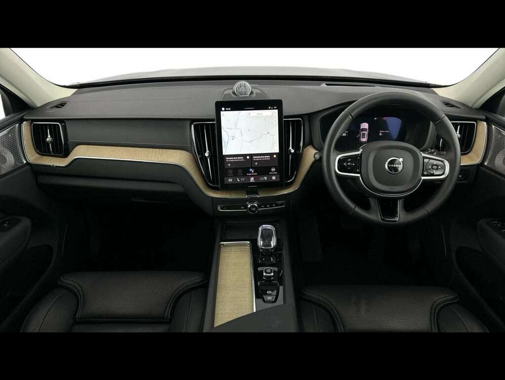Volvo XC60 Plus Black #9