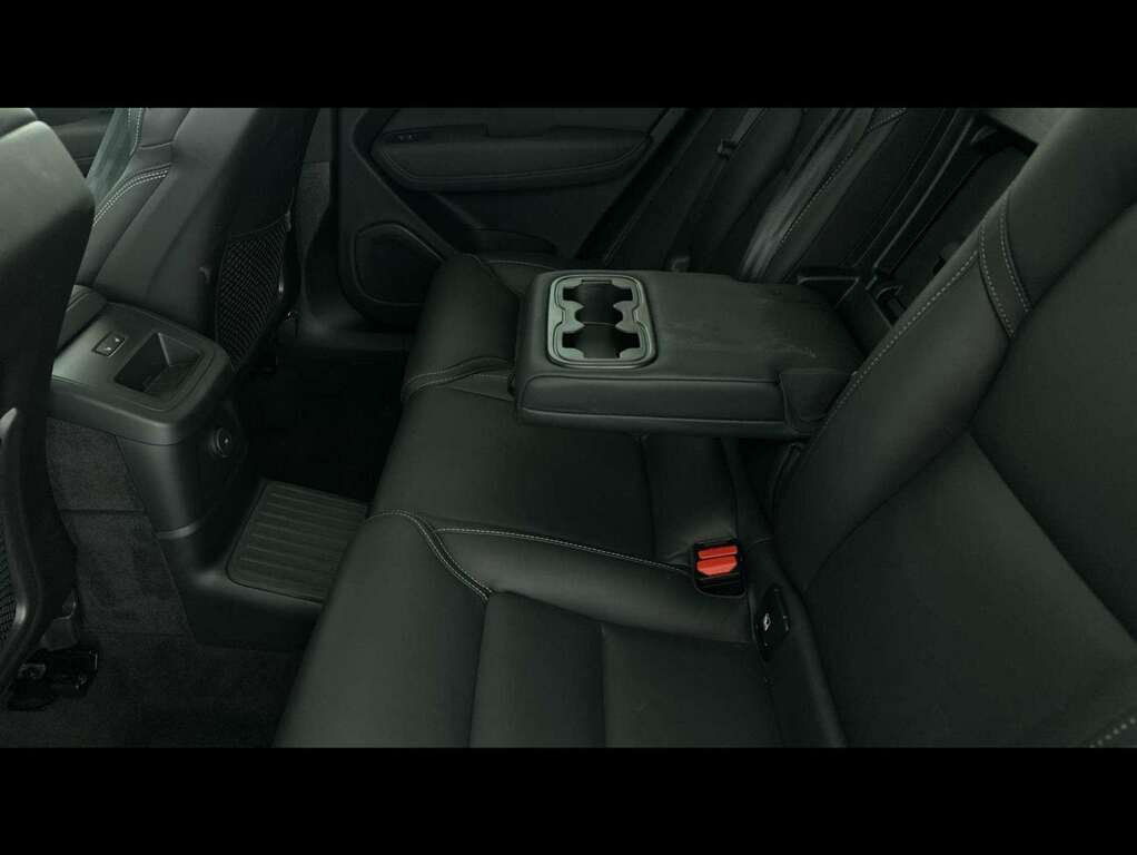 Volvo XC60 Plus Black #16