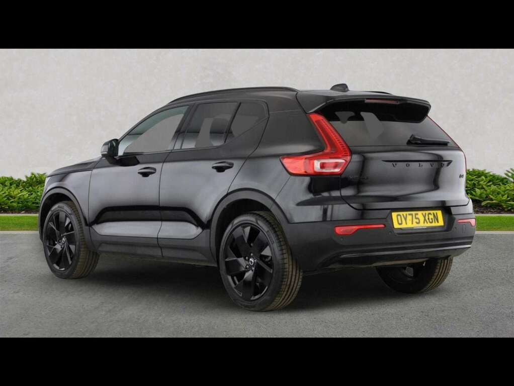 Volvo XC40 2.0 B4p Plus Black Edition #2