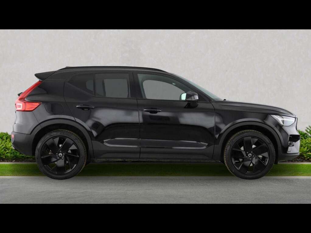 Volvo XC40 2.0 B4p Plus Black Edition #3