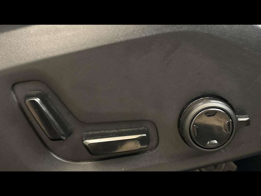 Volvo XC90 Ultra Black #22