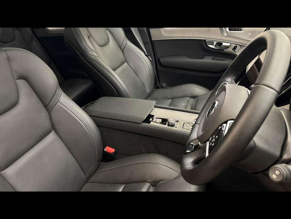 Volvo XC90 Ultra Black #23