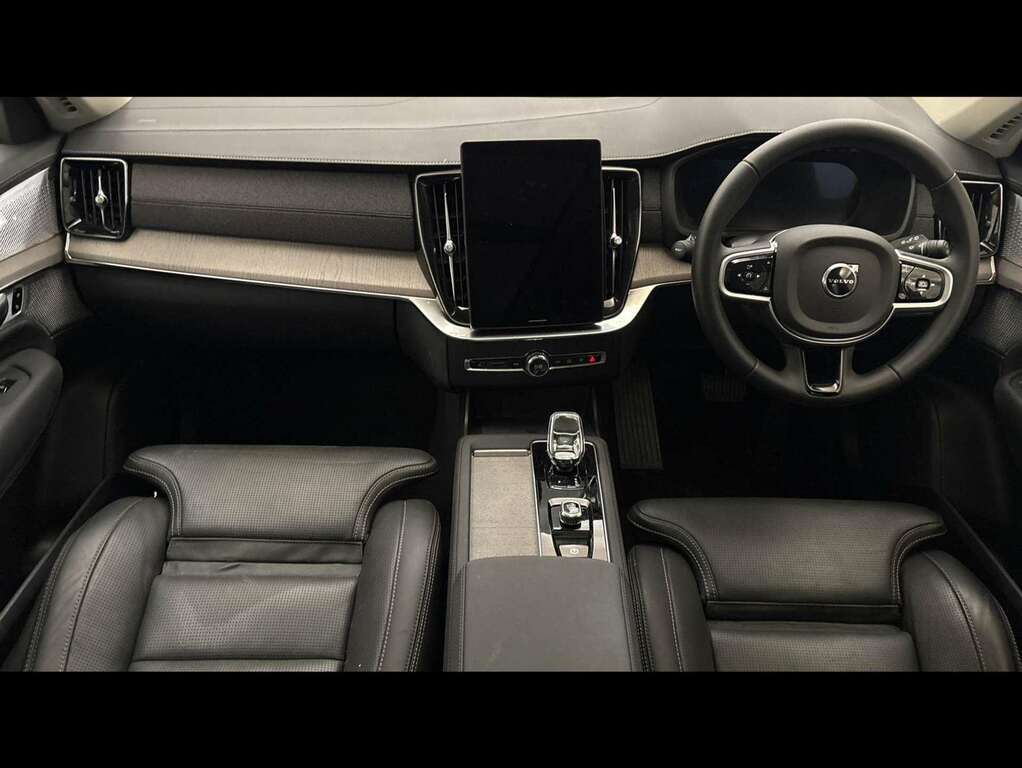 Volvo XC90 Ultra Black #10