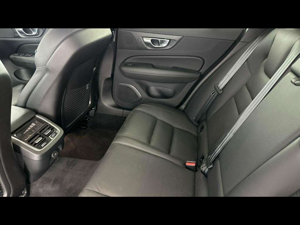 Volvo V60 Ultra Blue #12
