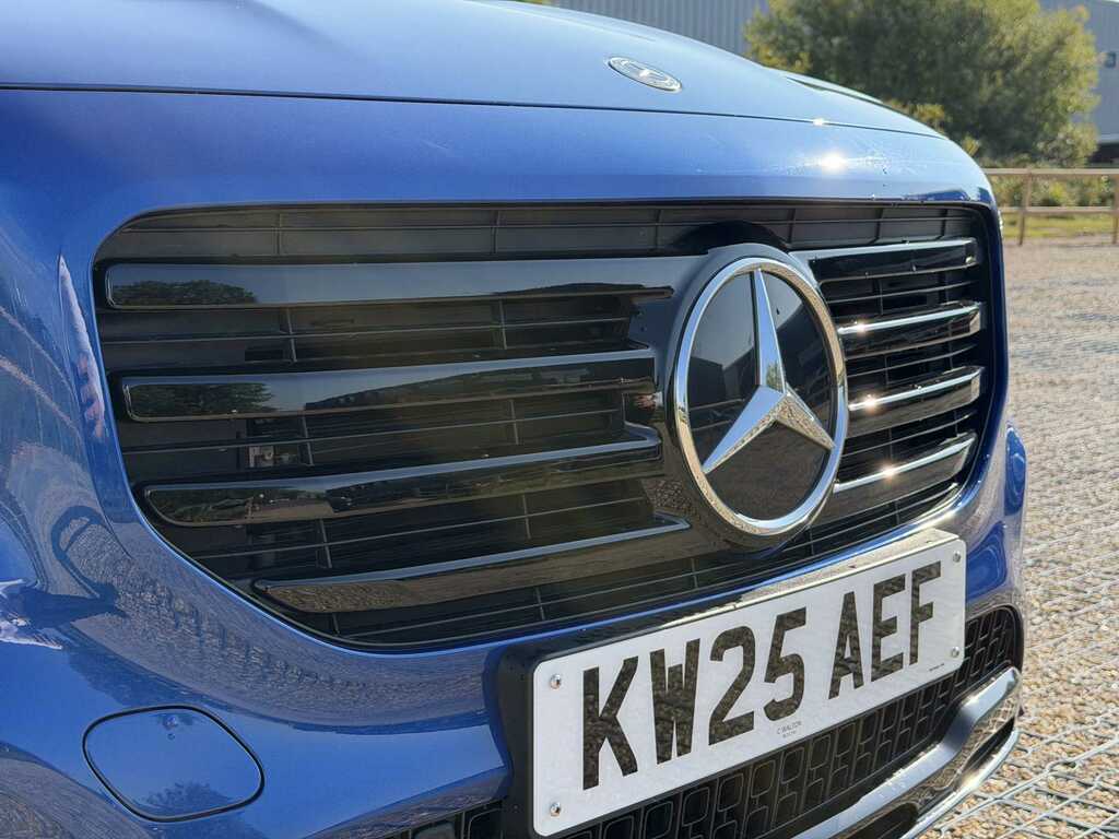 Mercedes-Benz GLB Class Amg Line White #10