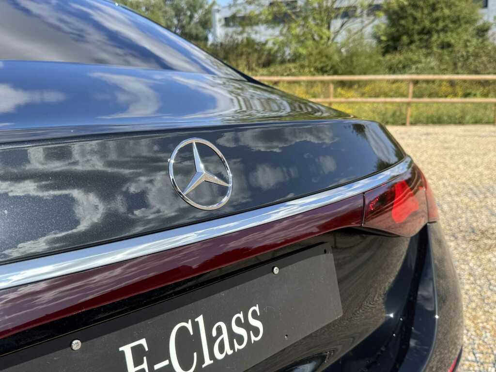 Mercedes-Benz E Class E220d Exclusive Premium Plus 9G-tronic Silver #21