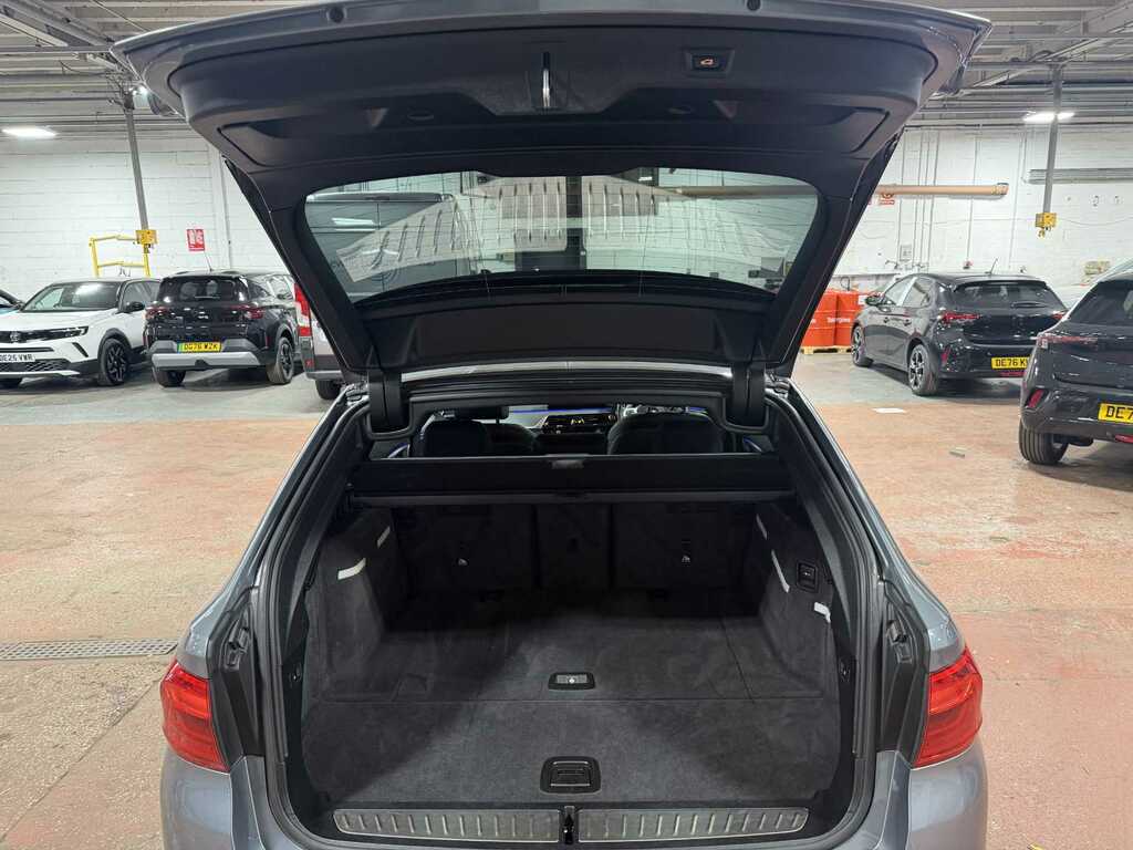 BMW 5 Series Se Grey #16