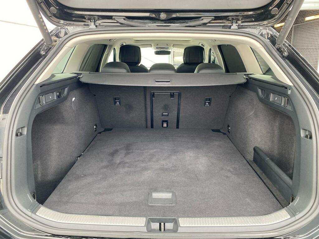 Volkswagen Passat 1.5 Tsi Ehybrid R-line Dsg Black #17
