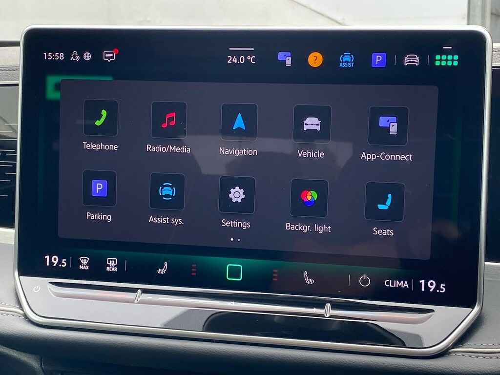 Volkswagen Passat 1.5 Tsi Ehybrid R-line Dsg Black #11