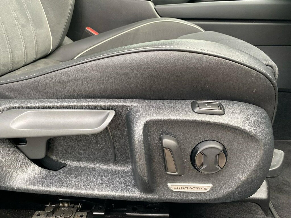 Volkswagen Passat 1.5 Tsi Ehybrid R-line Dsg Black #30