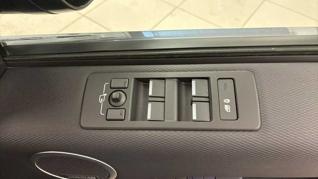 Land Rover Discovery Dynamic Se Black #29
