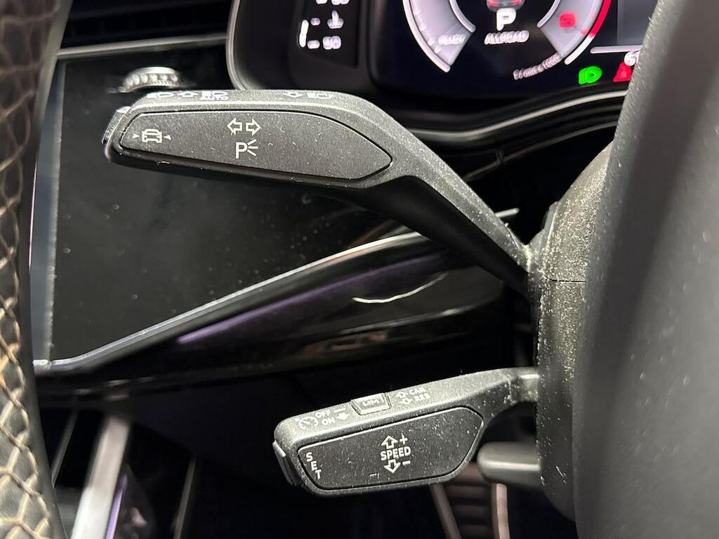 Audi Q7 Q7 Black Edition 55 Tfsi E Quattro Blue #27