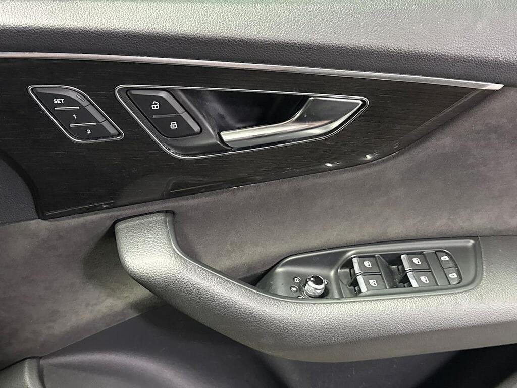 Audi Q7 Q7 Black Edition 55 Tfsi E Quattro Blue #21