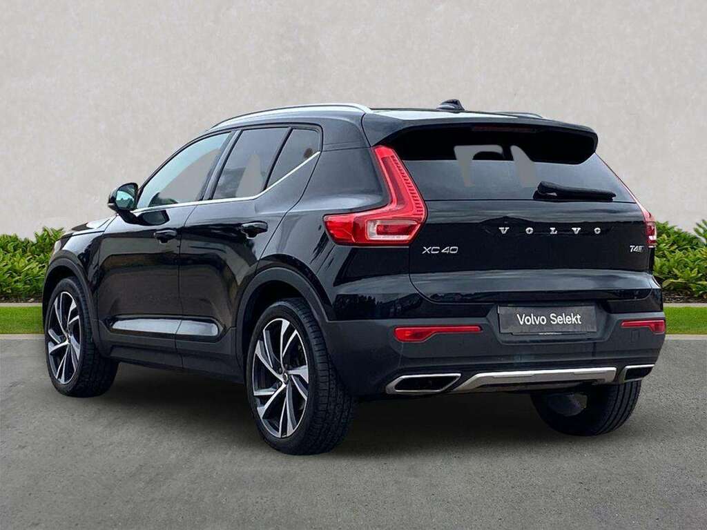 Volvo XC40 2.0 T4 Inscription Pro Awd Geartronic Black #2