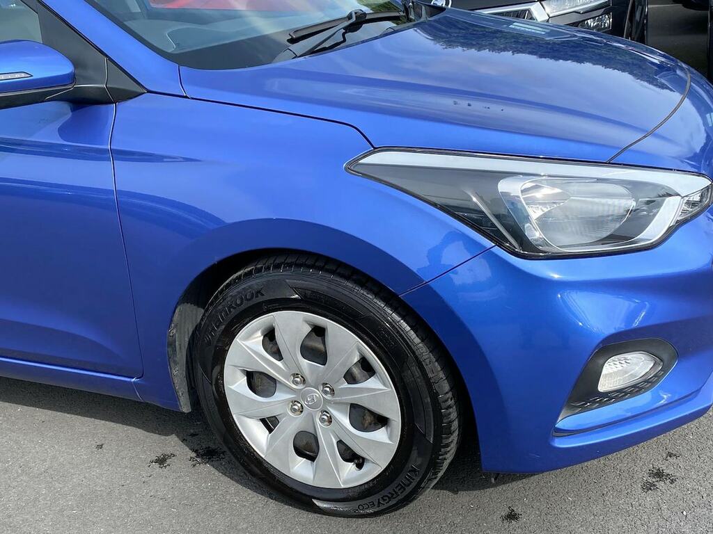 Hyundai I20 Play White #35