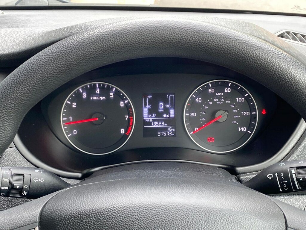 Hyundai I20 Play White #10