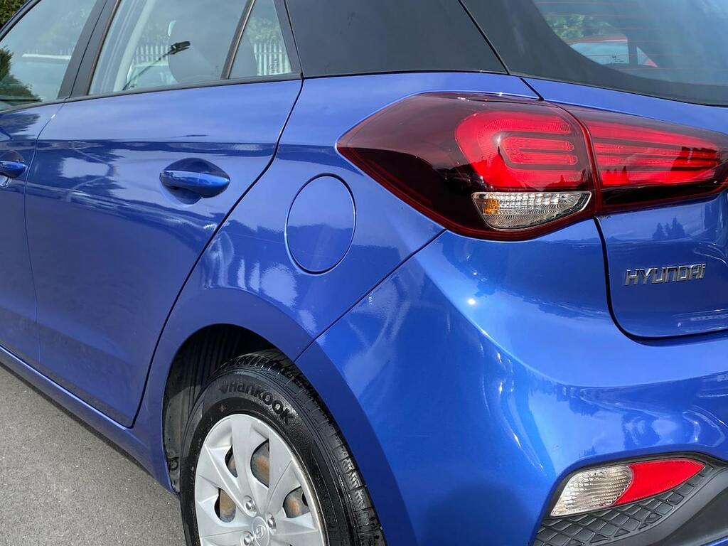 Hyundai I20 Play White #36