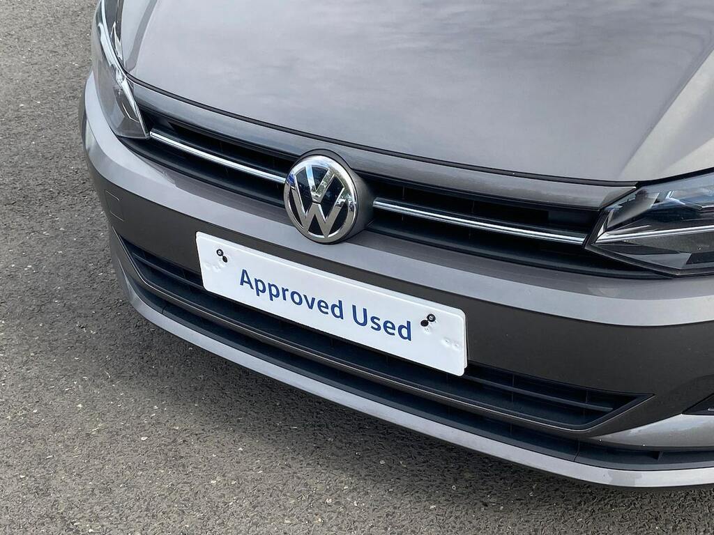 Volkswagen Polo Hatchback White #30