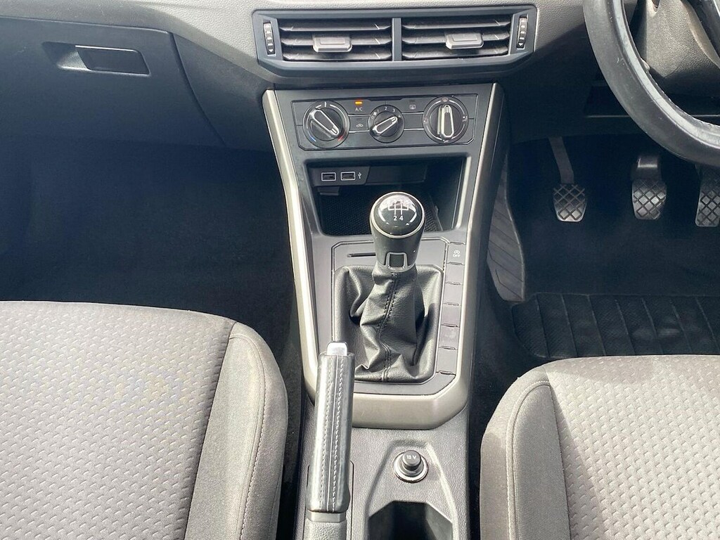 Volkswagen Polo Hatchback White #13