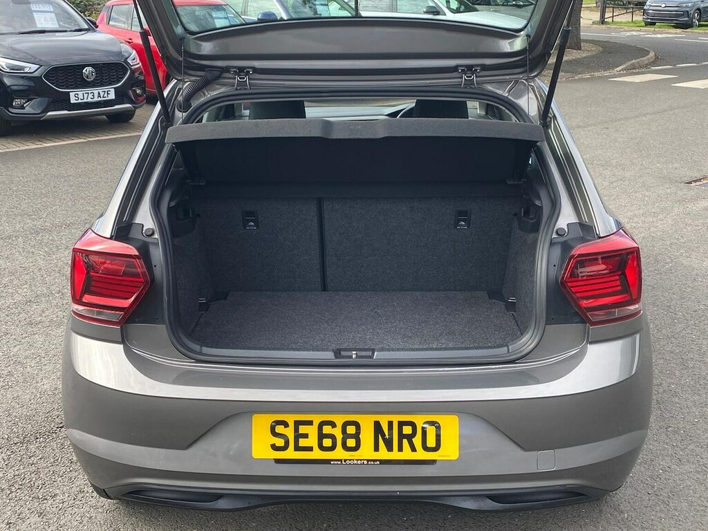 Volkswagen Polo Hatchback White #17