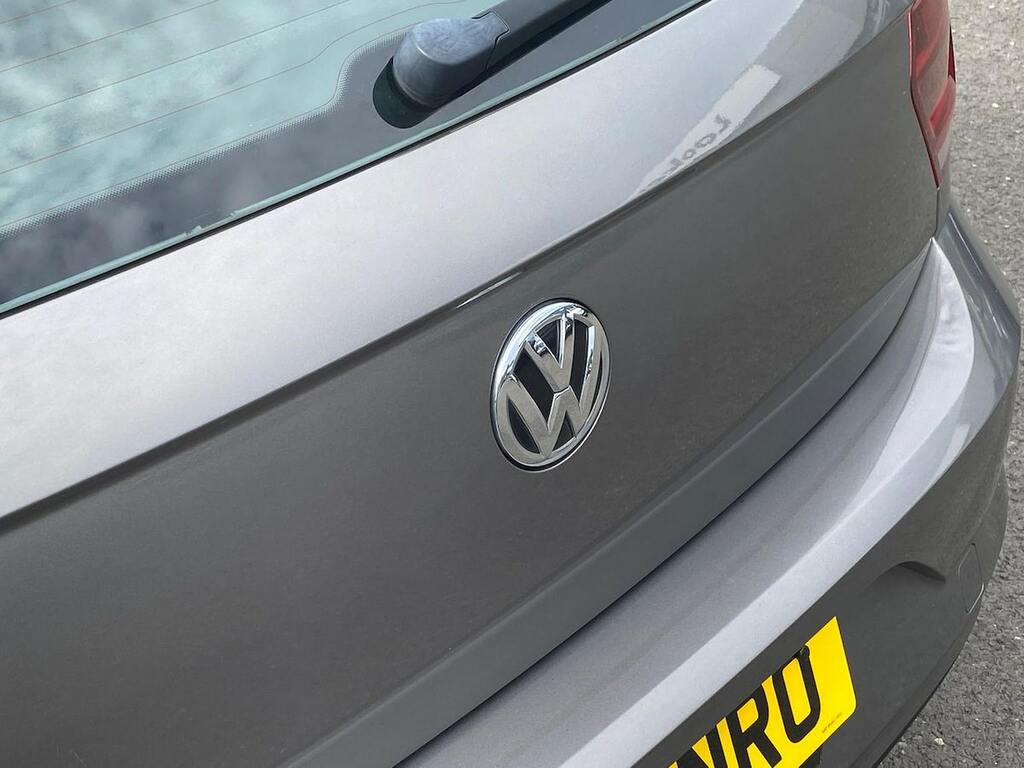 Volkswagen Polo Hatchback White #32
