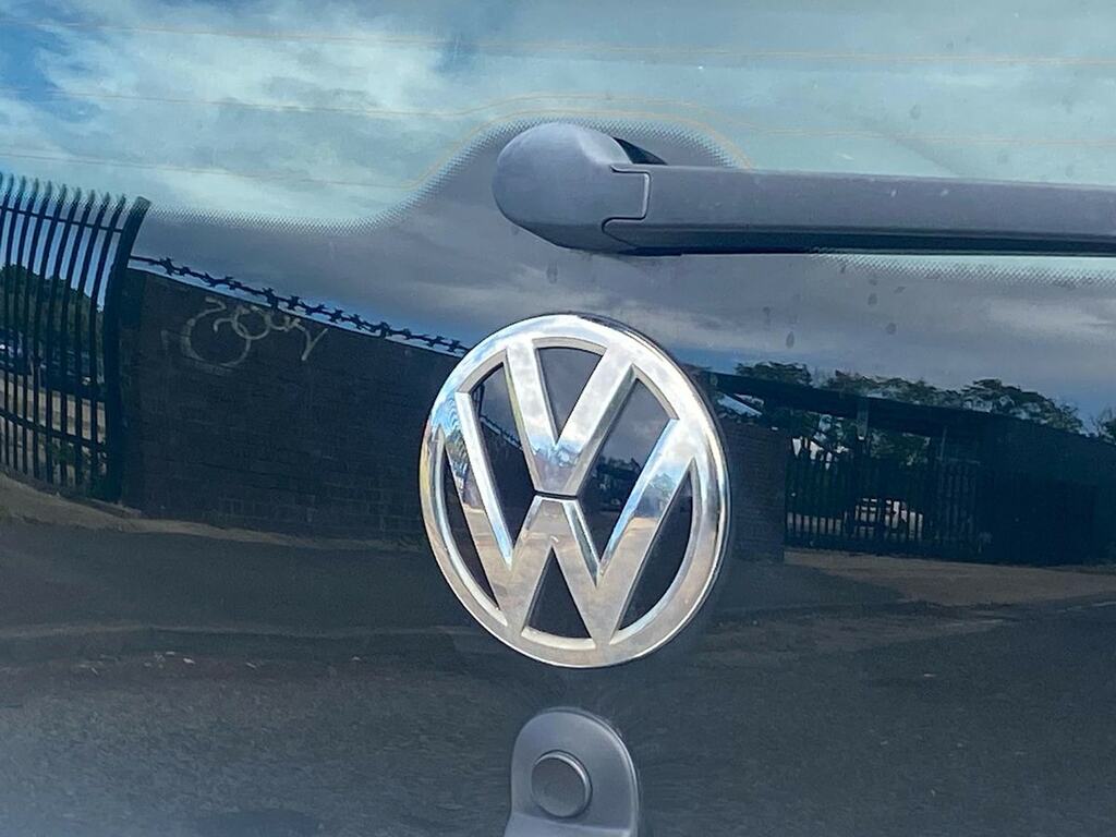 Volkswagen Up High Up Tsi Bluemotion Technology Black #28