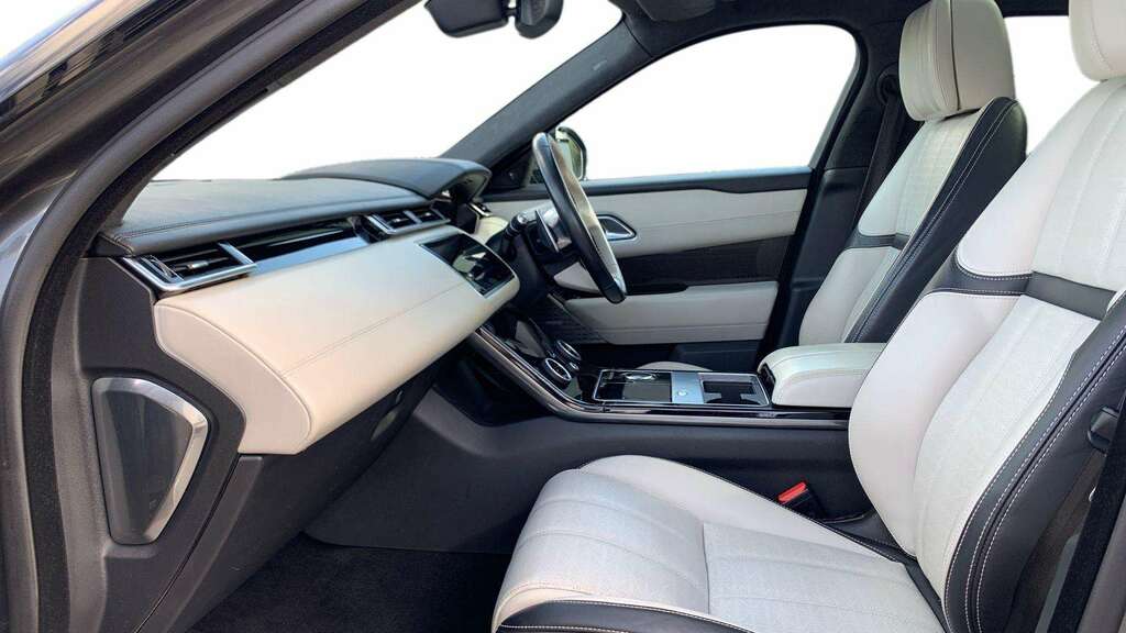 Land Rover Range Rover Velar 3.0 D300 First Edition #3