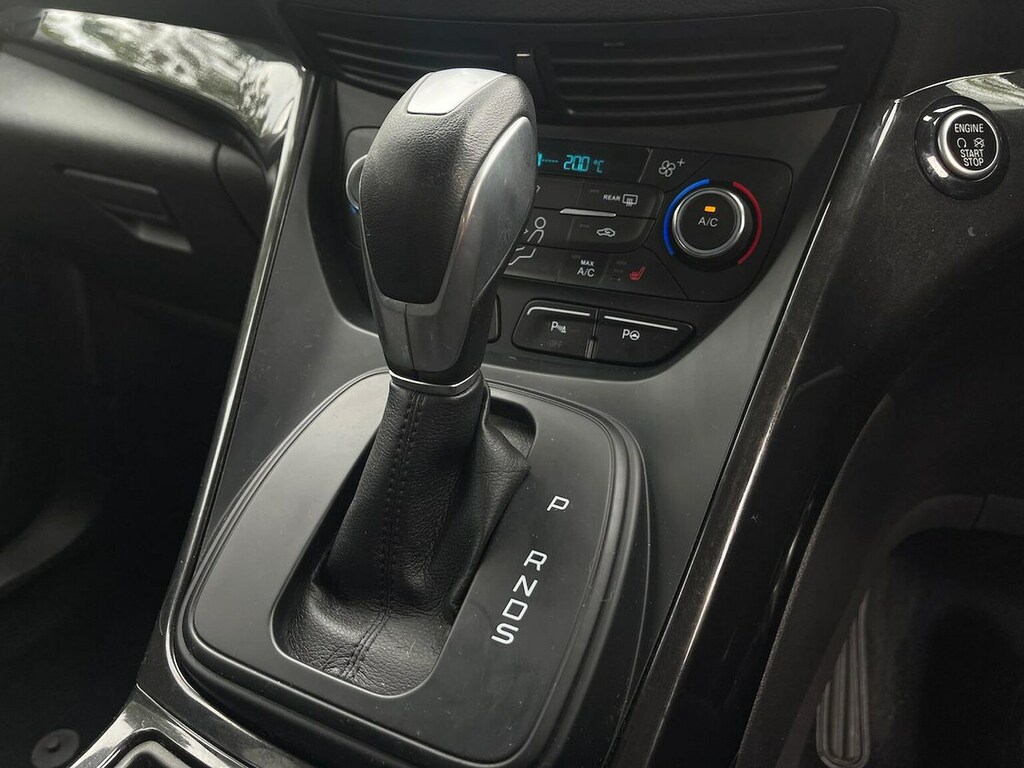 Ford Kuga 2.0 Tdci Titanium 2Wd  #41