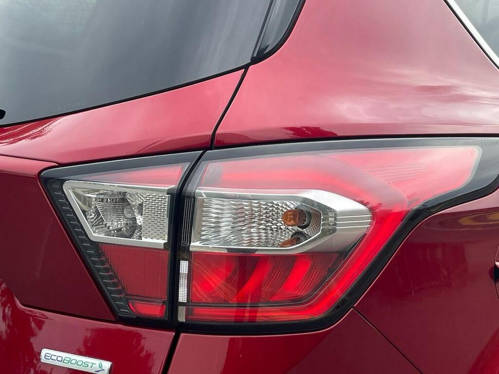 Ford Kuga 2.0 Tdci Titanium 2Wd  #35