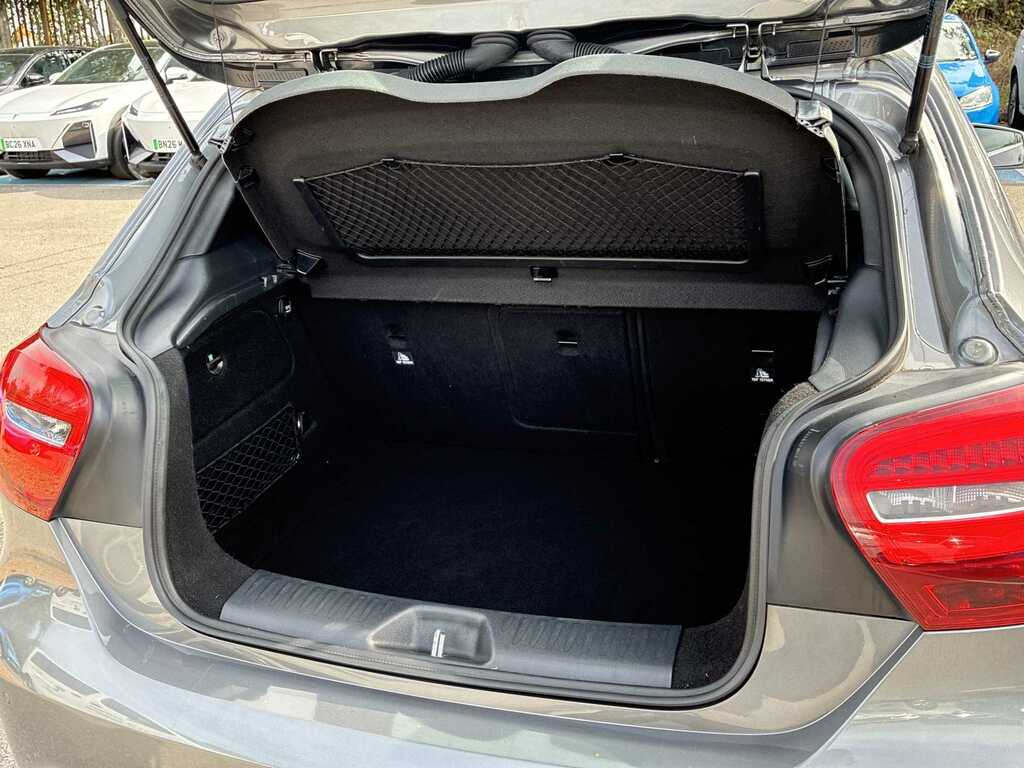 Mercedes-Benz A Class 2.1 A 220 Black #16