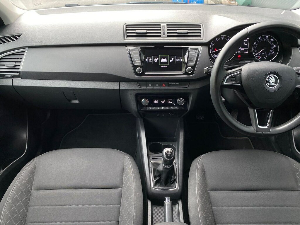 Skoda Fabia Hatchback 1.0 S 201515 Silver #13