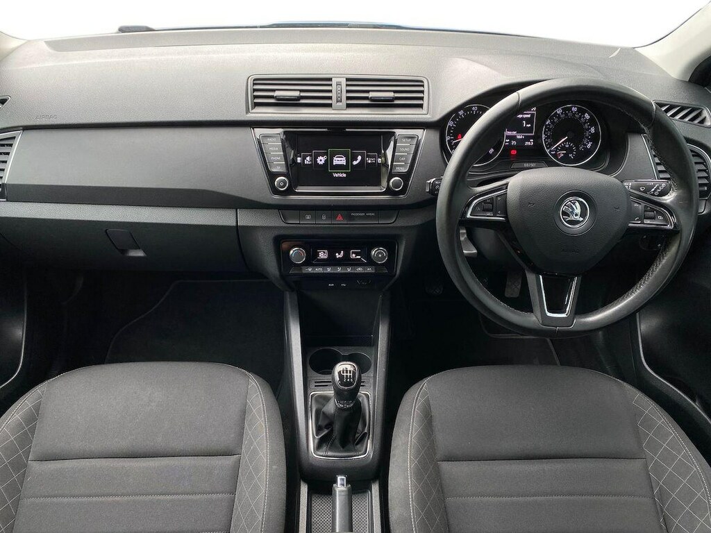 Skoda Fabia Hatchback 1.0 S 201515 Silver #8