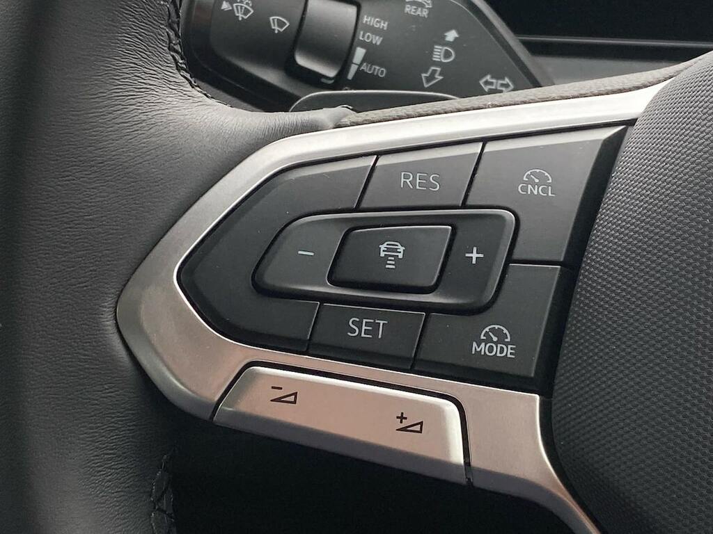 Volkswagen T-Roc Style Black #24