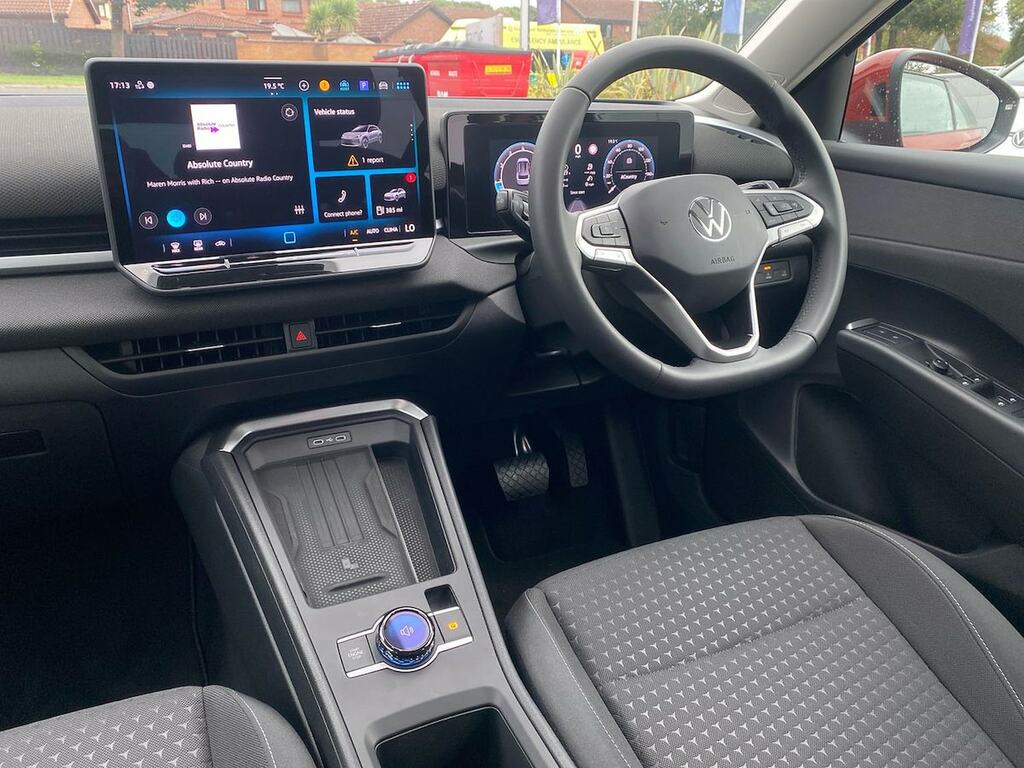 Volkswagen T-Roc Style Black #13