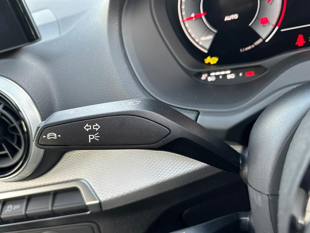 Audi Q2 35 Tfsi S Line S Tronic Grey #28