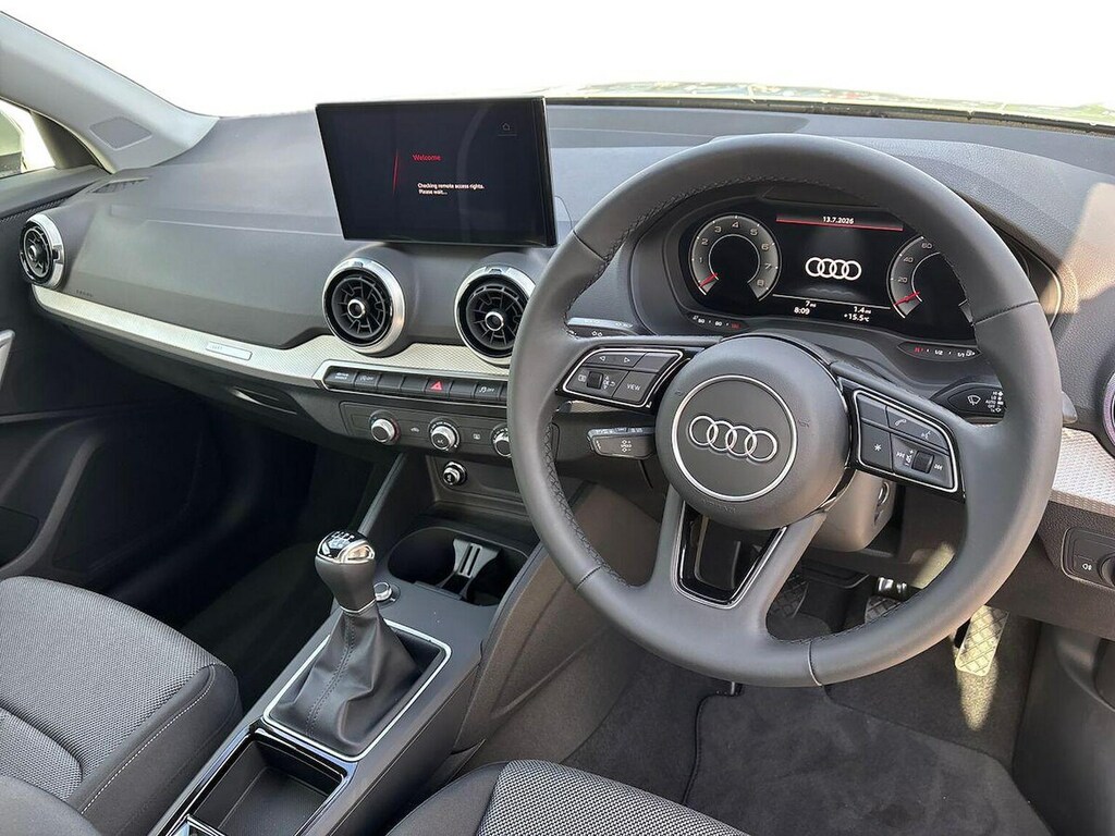 Audi Q2 35 Tfsi S Line S Tronic Grey #9
