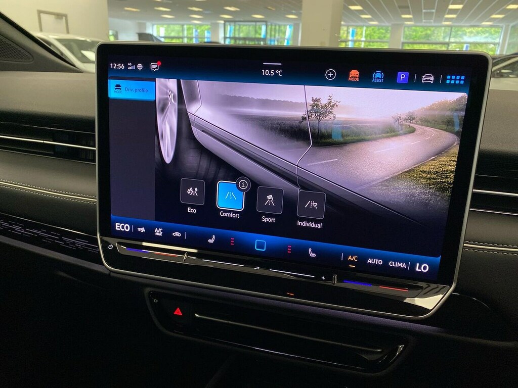 Volkswagen ID.7 Pro 77Kwh Match Plus Fastback  #25