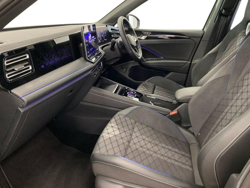 Volkswagen Tiguan Elegance Silver #7