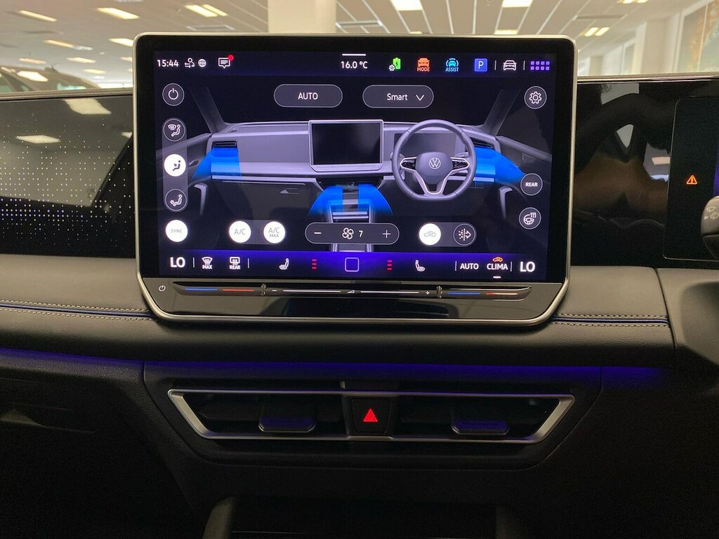 Volkswagen Tiguan Elegance Silver #12
