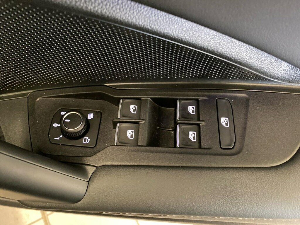 Volkswagen Tiguan Elegance Silver #20