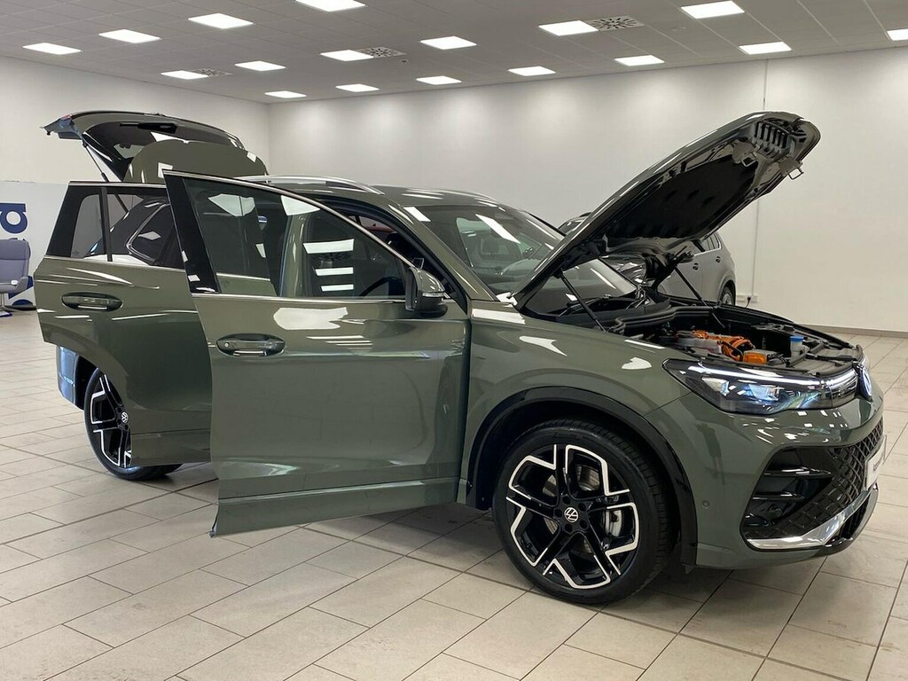 Volkswagen Tiguan Elegance Silver #38