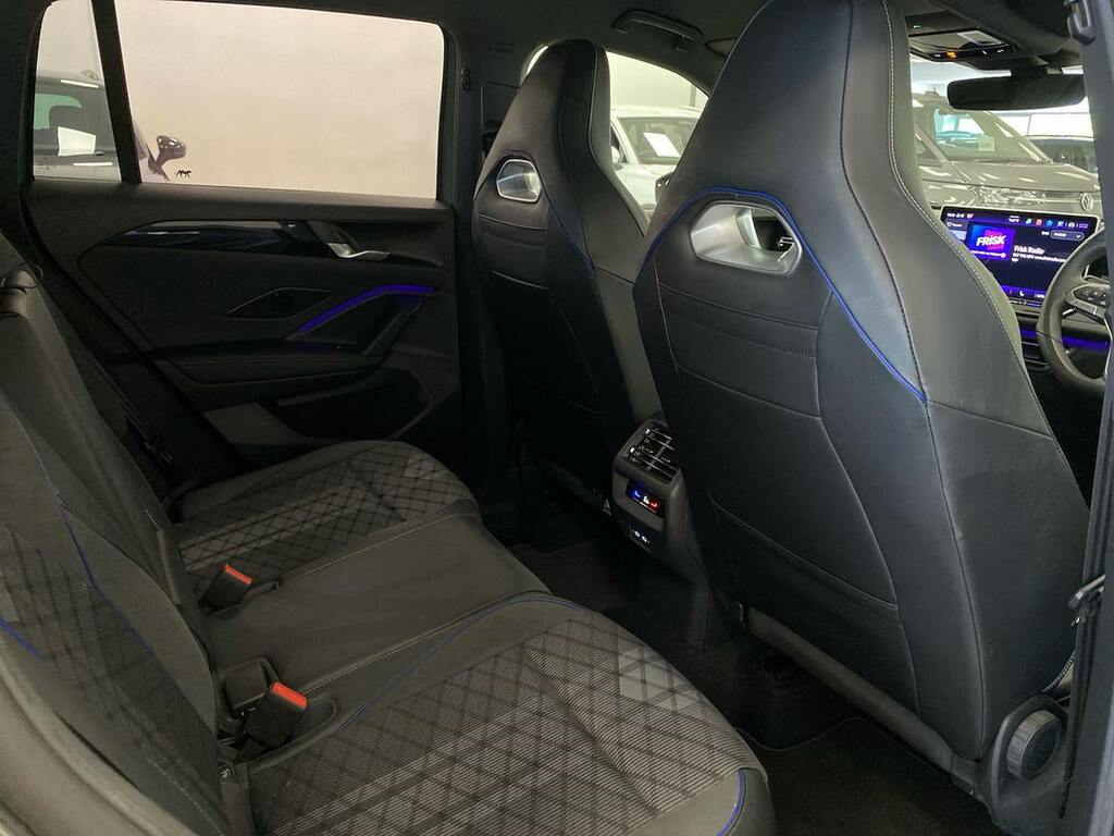 Volkswagen Tiguan Elegance Silver #36