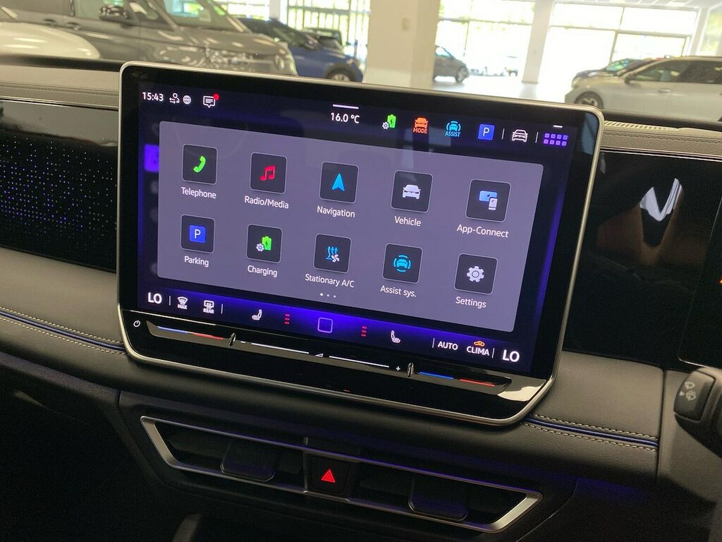 Volkswagen Tiguan Elegance Silver #11
