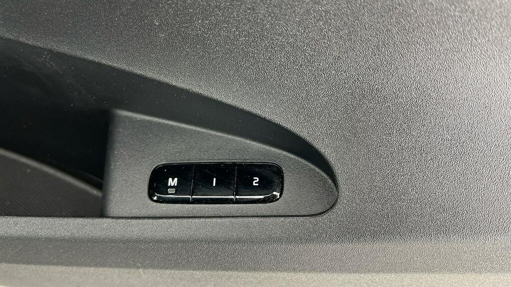 Polestar 2 Polestar 2 Fastback 220Kw 82Kwh Long Range Single #37