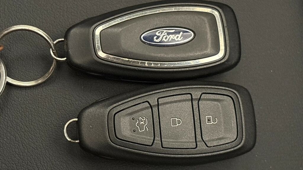 Ford Kuga 2.5 Fhev Active Cvt Black #28