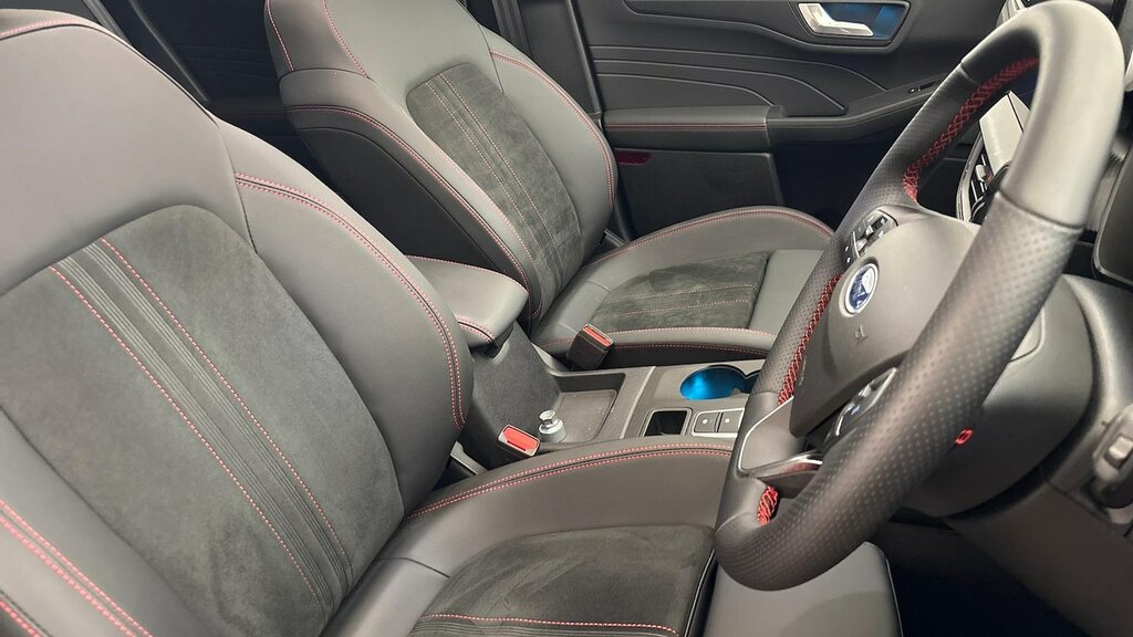 Ford Kuga 2.5 Fhev Active Cvt Black #15