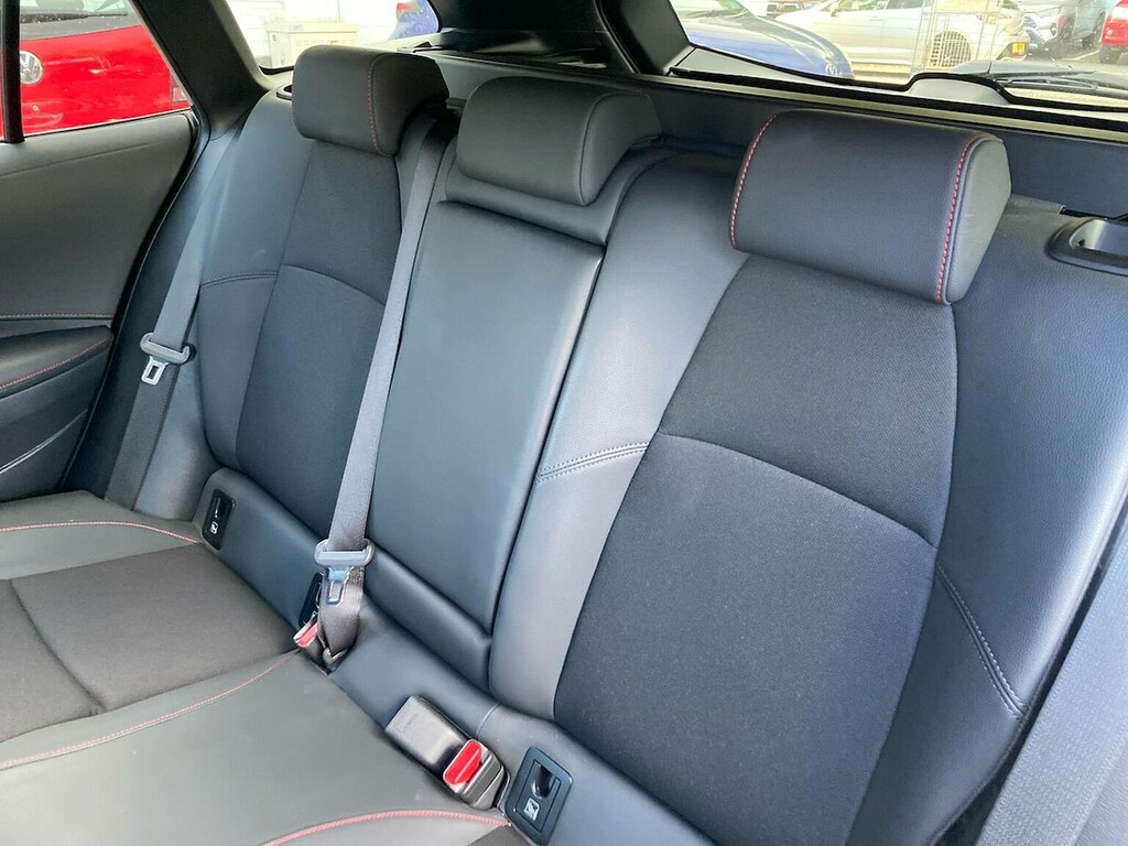 Toyota Corolla Design 1.8 Hb Black #16